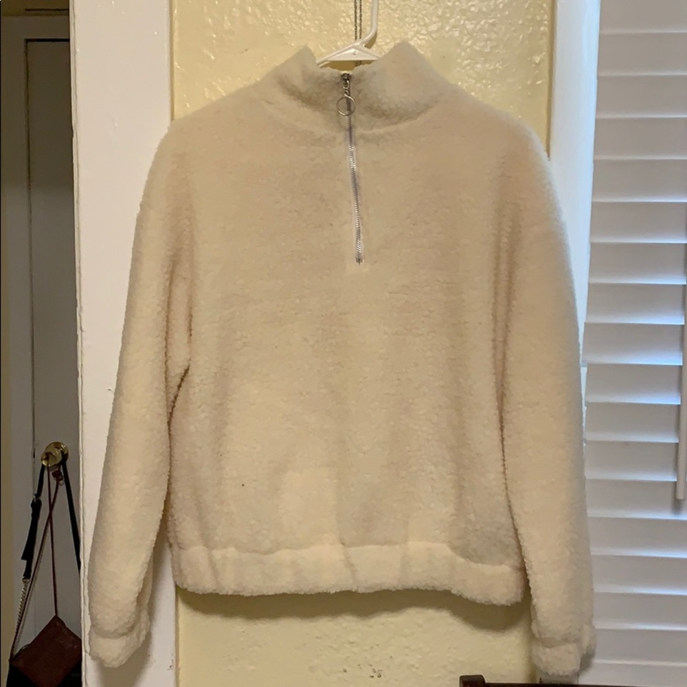 Fluffy zip jacket